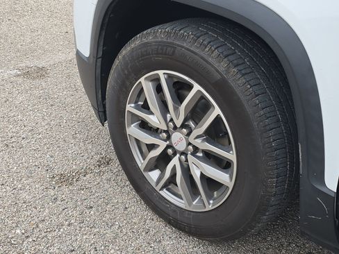 Used 2019 GMC Acadia SLE w/ LPO, Floor Liner Package AWD/4WD image 10