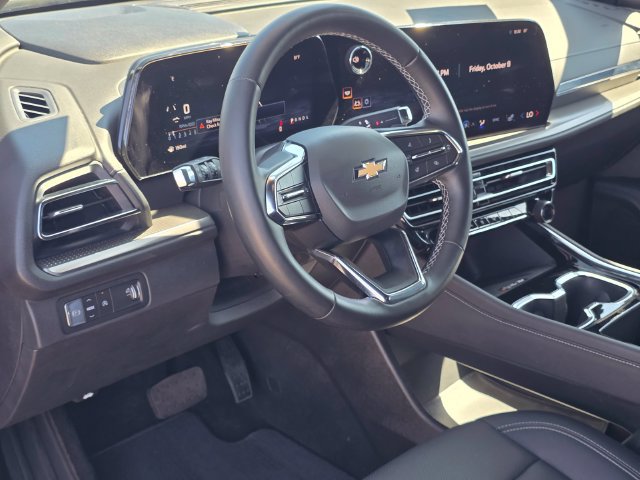 Used 2026 Chevrolet Traverse LT FWD image 7