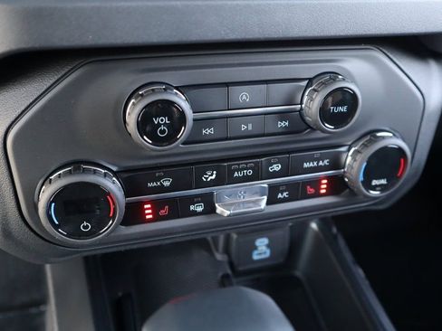 New 2025 Ford Bronco Big Bend image 9