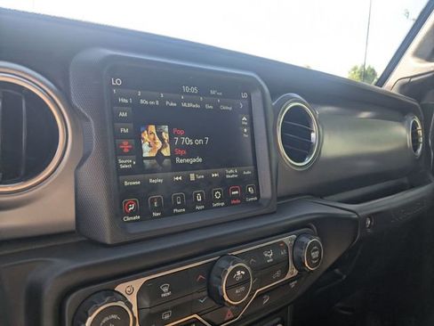 Used 2021 Jeep Wrangler Unlimited Rubicon AWD/4WD image 23
