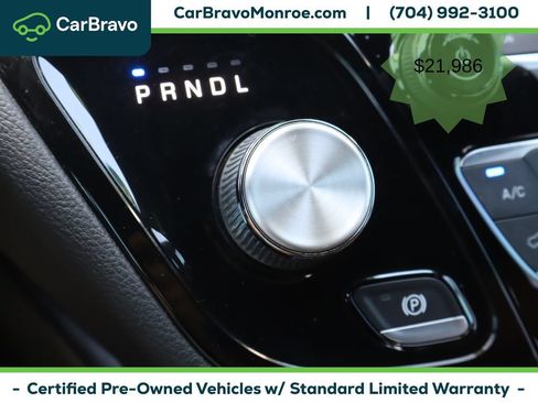 Used 2021 Chrysler Pacifica Pinnacle FWD image 37