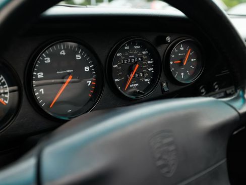 Used 1995 Porsche 911 Carrera RWD image 84