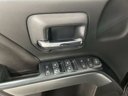 Used 2018 Chevrolet Silverado 1500 LT w/ All Star Edition AWD/4WD image 11