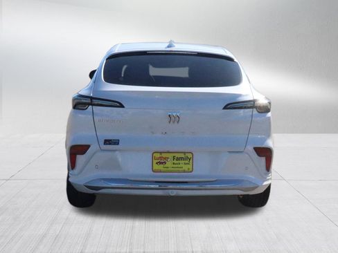 New 2026 Buick Envista Avenir image 6