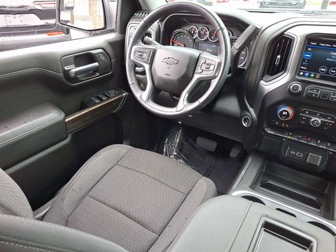 Certified 2022 Chevrolet Silverado 1500 RST image 11
