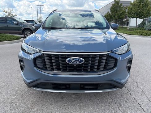 Used 2026 Ford Escape SE w/ PHEV Premium Package FWD image 2