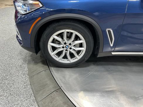 Used 2021 BMW X5 xDrive40i w/ Executive Package AWD/4WD image 37