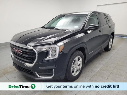 Used 2024 GMC Terrain SLE image 1