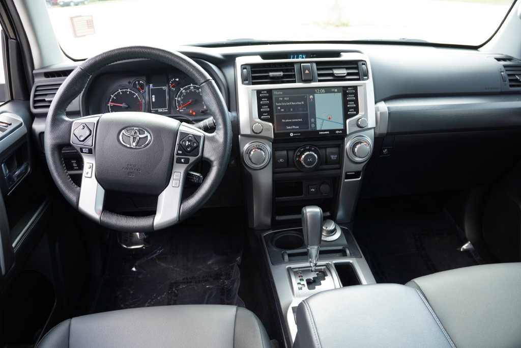 Used 2023 Toyota 4Runner SR5 Premium w/ Moonroof Package AWD/4WD image 19