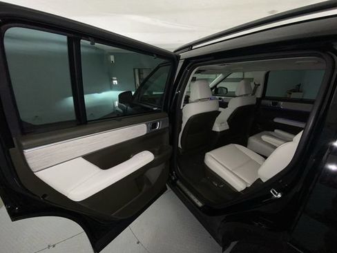 Used 2025 Hyundai Santa Fe Calligraphy AWD/4WD image 23