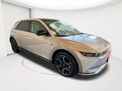 Used 2024 Hyundai Ioniq 5 Limited AWD/4WD image 3
