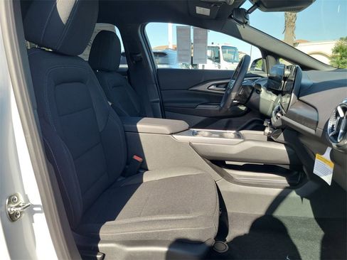 New 2026 Chevrolet Equinox EV LT image 14