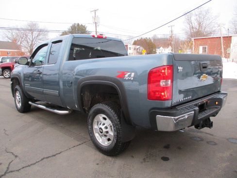 Used 2013 Chevrolet Silverado 2500 LT w/ Interior Plus Package image 3