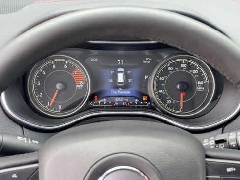 Used 2022 Jeep Cherokee Trailhawk w/ Trailer Tow Group image 19