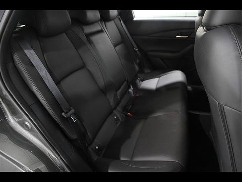 Used 2023 MAZDA CX-30 AWD 2.5 S w/ Premium Package image 17