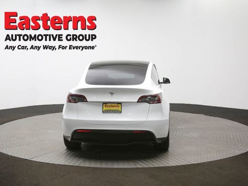 Used 2021 Tesla Model Y Long Range image 36