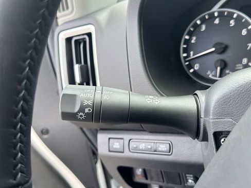New 2025 Nissan Frontier SV w/ SV Convenience Package RWD image 19
