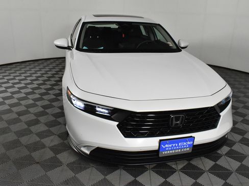 Used 2024 Honda Accord EX image 3