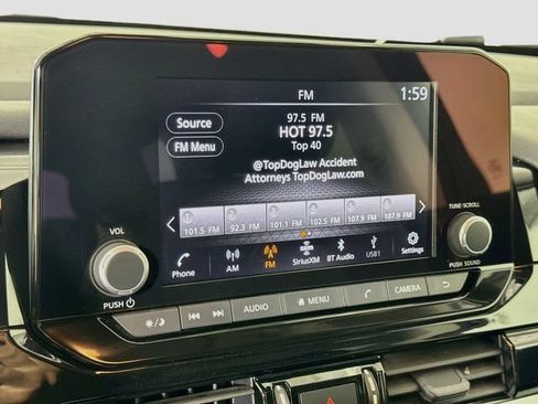 Used 2025 Nissan Pathfinder SV FWD image 14