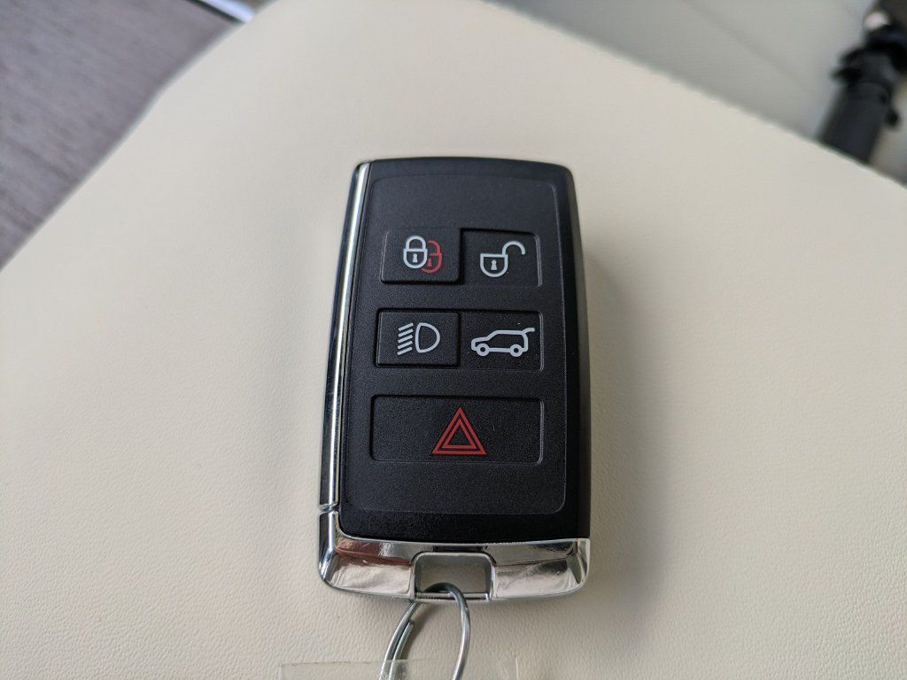New 2026 Land Rover Range Rover SE AWD/4WD image 31