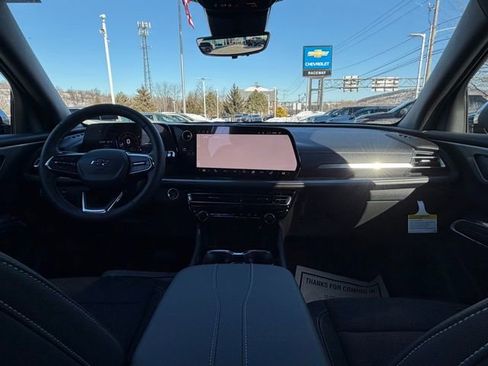 New 2026 Chevrolet Traverse LT w/ Midnight/Sport Edition image 3