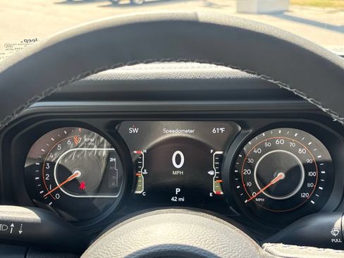 Used 2026 Jeep Gladiator Rubicon w/ Steel Power Dome Hood Package AWD/4WD image 28