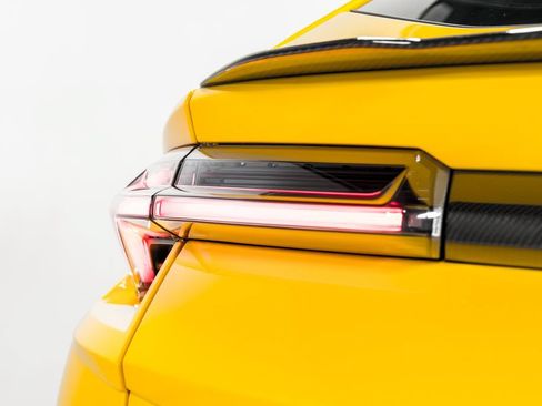 Used 2023 Lamborghini Urus Performante AWD/4WD image 63