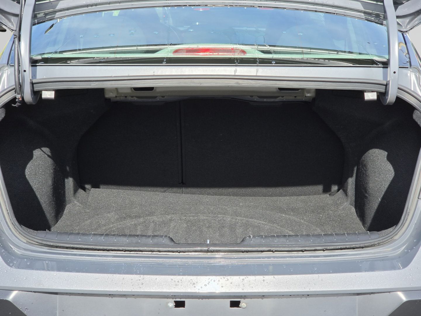 Used 2025 Hyundai Elantra SEL FWD image 15