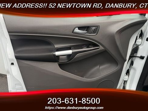 Used 2022 Ford Transit Connect XLT FWD image 9