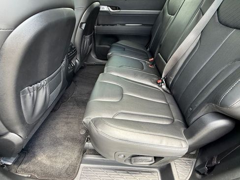 Used 2024 Hyundai Palisade SEL FWD image 13