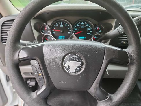 Used 2011 Chevrolet Silverado 2500 W/T RWD image 16