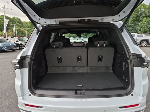 New 2026 Buick Enclave Avenir w/ Super Cruise Package AWD/4WD image 19