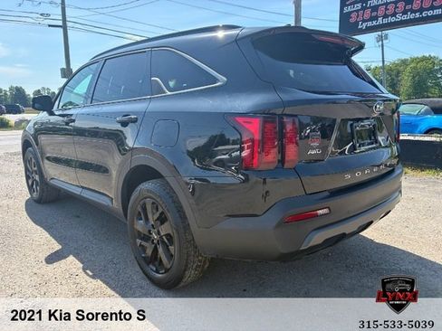 Used 2021 Kia Sorento S AWD/4WD image 3