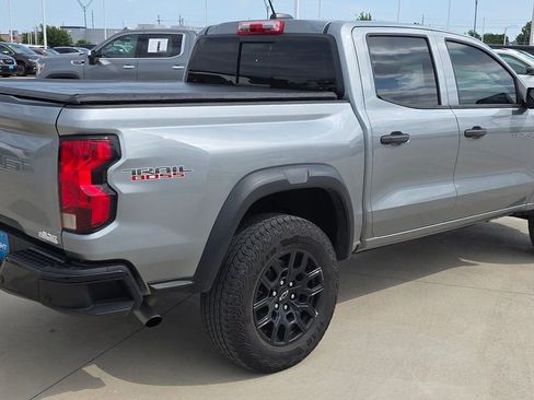 Used 2023 Chevrolet Colorado Trail Boss w/ Technology Package AWD/4WD image 6