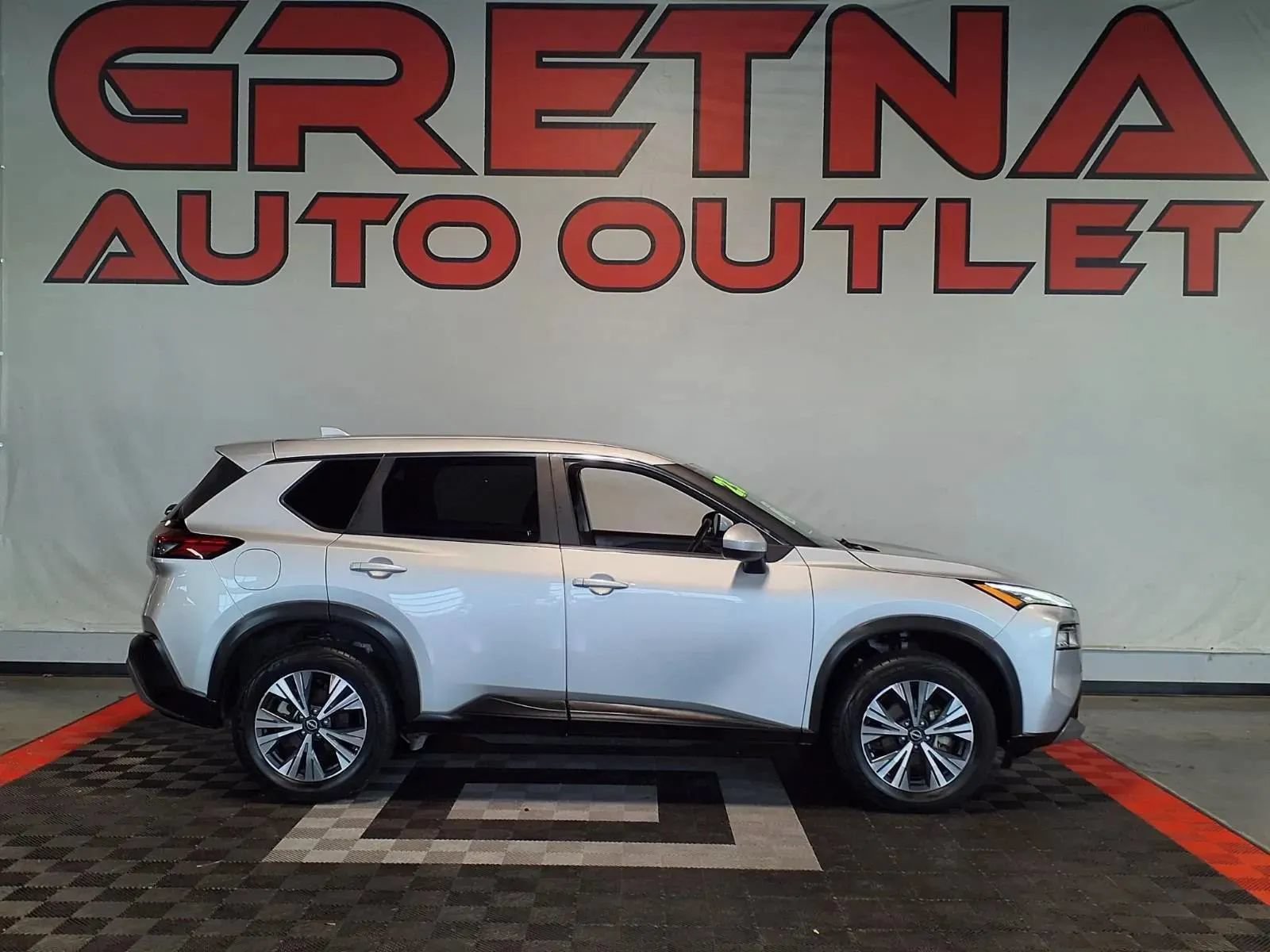 Used 2023 Nissan Rogue SV AWD/4WD image 1
