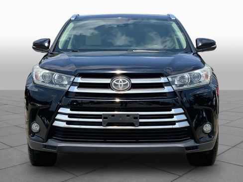 Used 2018 Toyota Highlander Limited AWD/4WD image 4