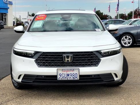 Used 2023 Honda Accord EX-L image 2