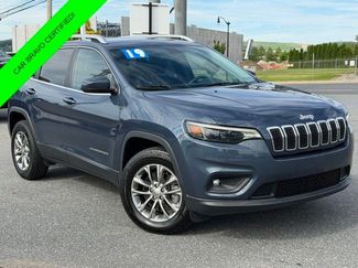 Used 2019 Jeep Cherokee Latitude Plus w/ Cold Weather Group AWD/4WD video 1