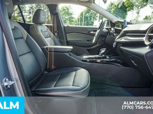 Used 2025 Chevrolet Trax ACTIV FWD image 24