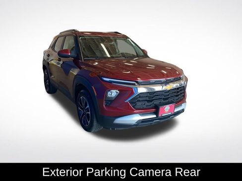 Used 2025 Chevrolet TrailBlazer LT AWD/4WD image 14