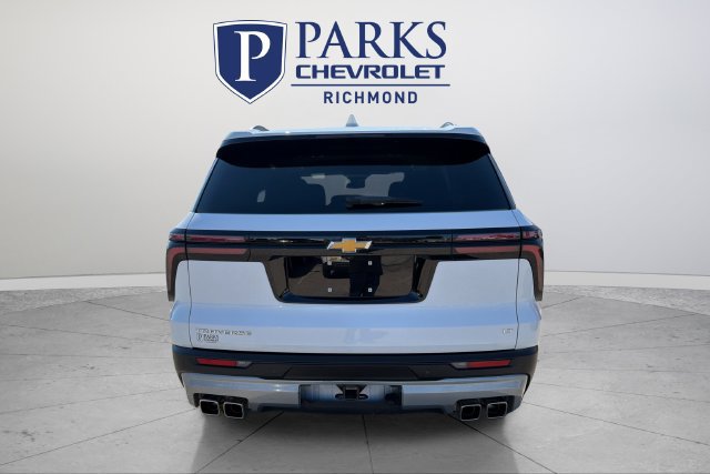 Used 2024 Chevrolet Traverse LT FWD image 6