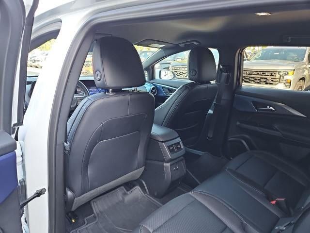 Used 2026 Chevrolet Equinox EV LT w/ Convenience Package II FWD image 20