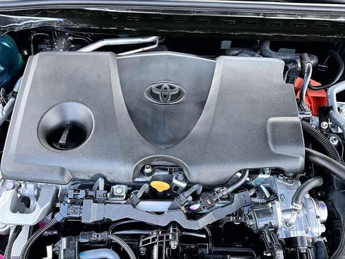 Used 2026 Toyota Camry SE FWD image 32