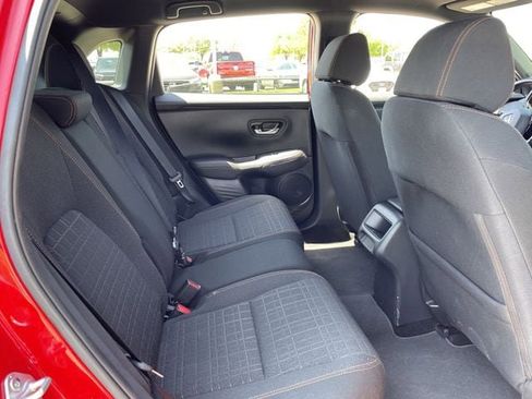 Certified 2025 Honda HR-V Sport image 27