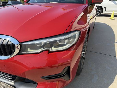 Used 2021 BMW 330i Sedan w/ Convenience Package RWD image 11