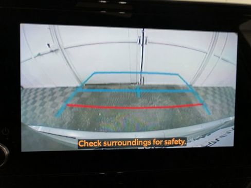 Used 2024 Toyota Highlander XLE image 21