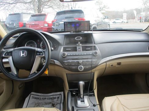 Used 2012 Honda Accord LX image 7