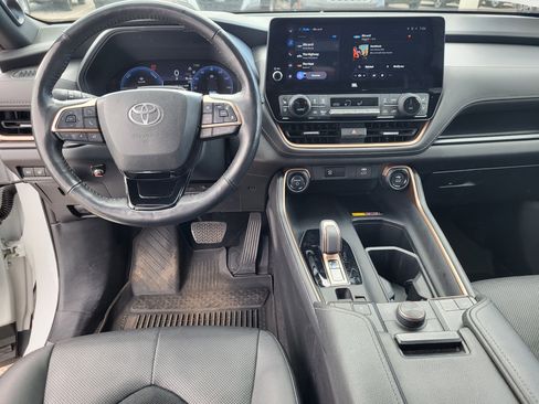 Certified 2024 Toyota Grand Highlander AWD Hybrid image 19