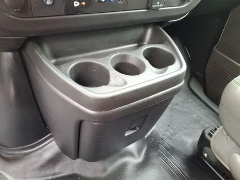 Used 2025 GMC Savana 2500 w/ Driver Convenience Package RWD image 18