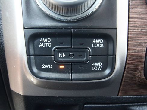 Used 2018 RAM 1500 Laramie AWD/4WD image 25